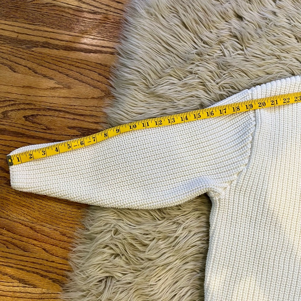 H&M Cropped Sweater - Picture 5 of 6